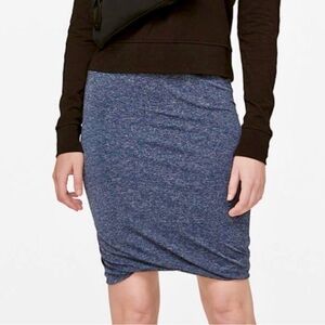 NWT Lululemon Boulevard Bliss Skirt Stretch No Seam Ruched Navy Heather Travel 6